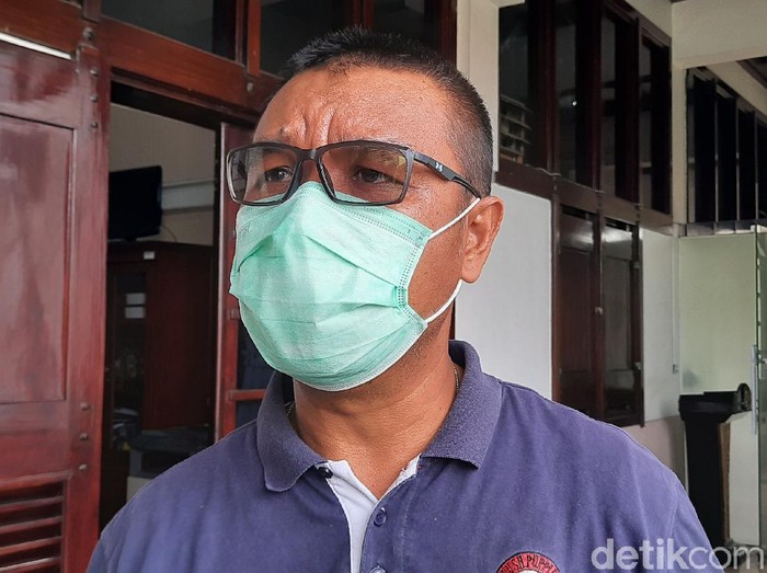 Pemkot Surabaya tengah menyiapkan konsep new normal. Konsep tersebut dari arahan Wali Kota Surabaya Tri Rismaharini kepada seluruh OPD.