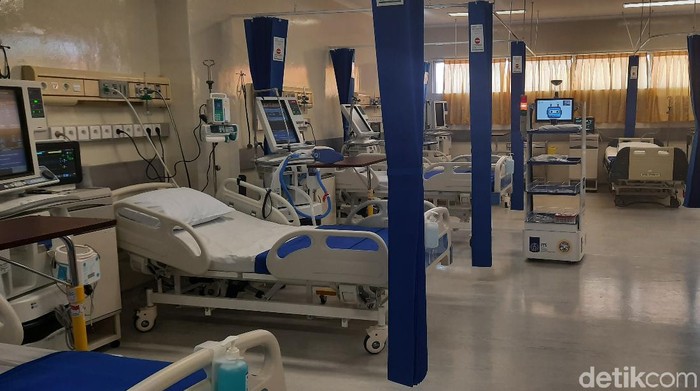 Dua rumah sakit rujukan pasien Corona di Surabaya mengaku siap jika new normal diterapkan. Bahkan, beberapa persiapan sudah dilakukan untuk new normal.