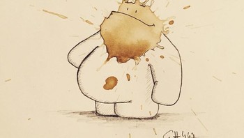 Kini Stefan sangat berhati-hati saat memilih kopi yang ingin sengaja ditumpahkan untuk dijadikan sebuah gambar. (Foto: Stefan Kuhnigk)