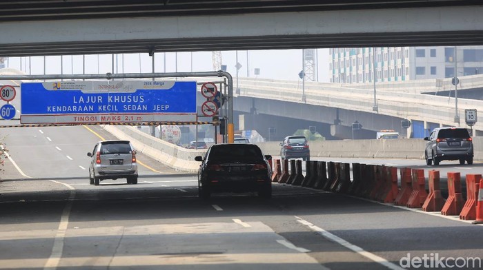 PT Jasa Marga (Persero) Tbk kembali membuka Jalan Tol Jakarta-Cikampek II (elevated). Pembukaan jalan tol itu dilakukan secara bertahap.