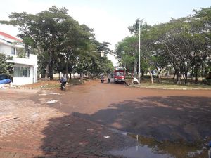 Banjir Rob di Komplek Pantai Mutiara Jakut Surut