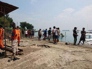 Bocah 8 Tahun yang Hilang Saat Berenang di Pantai Merak Ditemukan Tewas