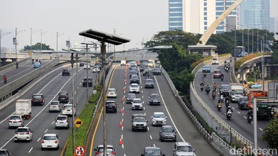 Contraflow Diberlakukan di Tol Dalam Kota