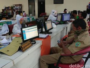 Layanan Saat Pandemi, Dispendukcapil Trenggalek Kirim Berkas Aminduk Lewat Ojol