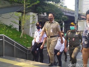 Ke Terowongan Kendal, Anies Cek Situasi di Stasiun Sudirman-MRT Dukuh Atas