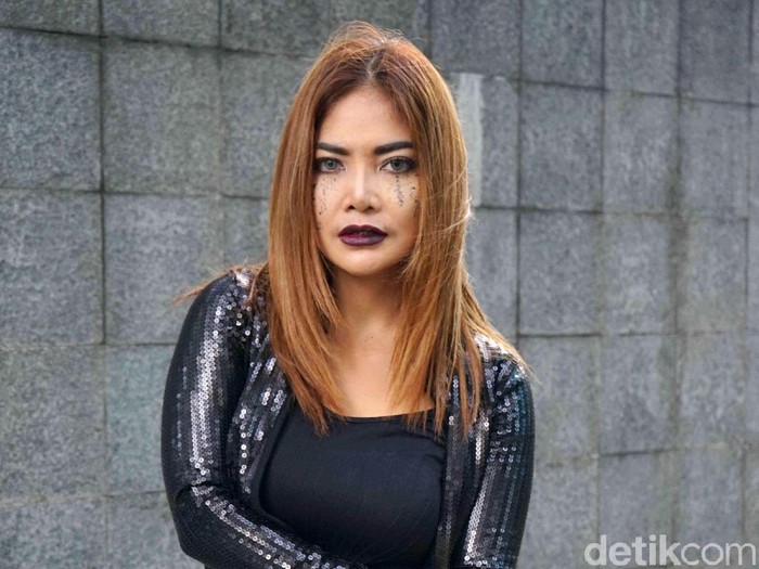 Irma Darmawangsa saat ditemui di kawasan studio Trans TV.