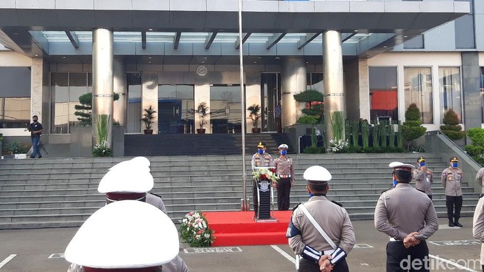 Kakorlantas Irjen Istiono pimpin apel penutupan operasi ketupat 2020.