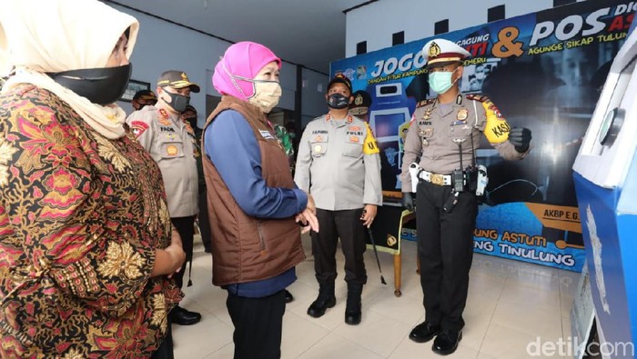 Kapolda Jatim Irjen Fadil Imran dan Gubernur Khofifah