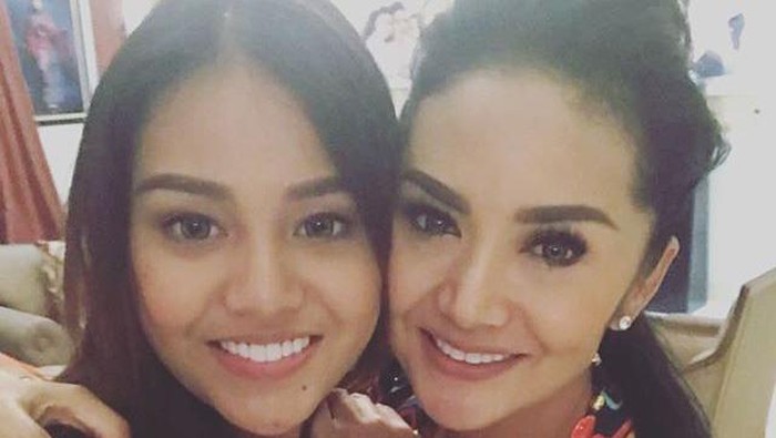 Kebersamaan Krisdayanti dan Aurel