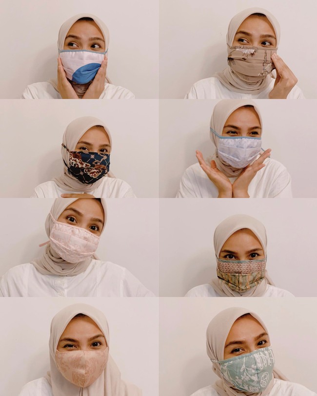 Ria Miranda menyiasati kain sisa produksi brandnya untuk menjadi masker kain yang bisa berguna saat beraktivitas di luar rumah. Desain masker kain yang digunakan adalah head loop atau yang bisa digunakan untuk para hijabers. Kamu bisa memadukan dengan berbagai macam blpouse dan dress polos saat menggunakan masker ini.Foto: instagram @riamiranda.