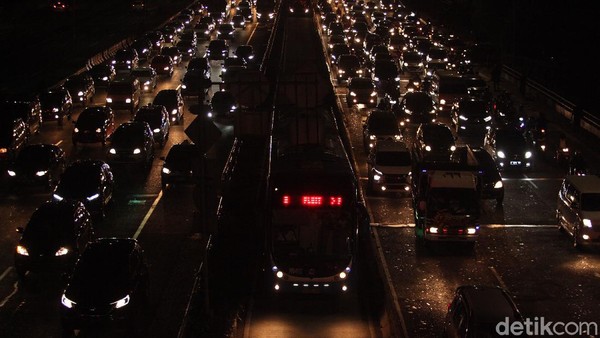 PSBB Transisi Bikin Jakarta Macet dan Berjubel