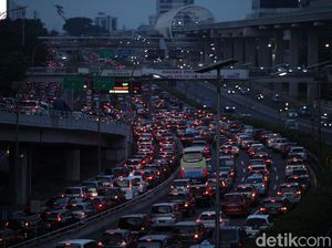 Jakarta 3 Besar Kota Bikin Stres Berkendara di Dunia, Yakin Masih Mau Bawa Kendaraan Pribadi?