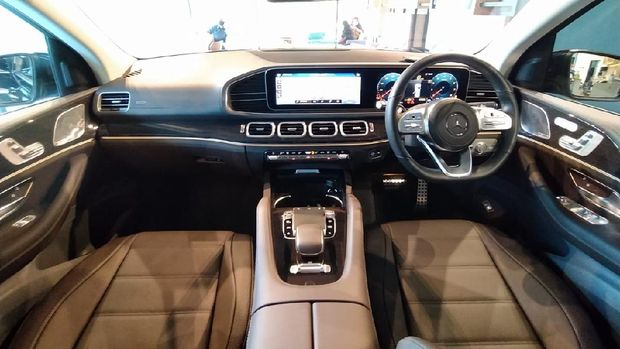 Mercedes-Benz New GLS 450