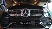 New GLS 450 4 MATIC AMG Line saat ini telah tersedia di diler resmi Mercedes-Benz dengan harga retail yang direkomendasikan yaitu Rp. 2.325.000.000 (off-the-road).(Foto: Luthfi Anshori)