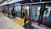 Sebelumnya MRT Jakarta menutup Stasiun Setiabudi Astra, Bendungan Hilir, Istora Mandiri, Senayan, ASEAN, Blok A, dan Haji Nawi untuk menekan angka penyebaran COVID-19.