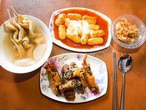 Omakimchi: Masisseo! Jajan Tteokbokki dan Jajangmyeon Enak Autentik Korea