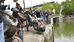Deretan Patung Ini Jadi Sasaran Vandalisme Demonstran George Floyd