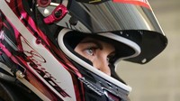 Pada 2015, Gracie tandem dengan Simona de Silvestro ikut membalap di Bathurst 1000 V8 Supercar. Foto: Instagram @reene_gracie