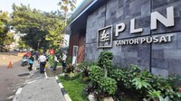 Guna mencegah penyebaran COVID-19 dan tetap dapat beraktivitas, PLN melaksanakan protokol pelaksanaan kerja dalam kondisi new normal yang dituangkan dalam Edaran Direksi kepada seluruh pagawai.