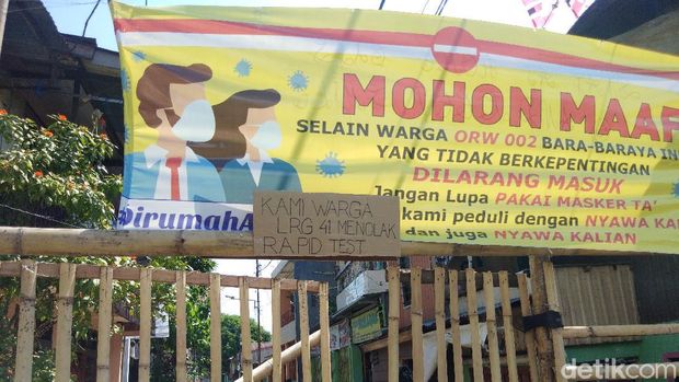Sejumlah warga di Makassar menolak rapid test virus Corona (COVID-19) (Hermawan-detikcom).