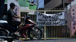 Spanduk Tolak Rapid Test Massal Mejeng di Makassar