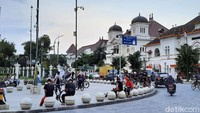 Pantauan detikcom, Senin (8/6/2020) pukul 15.30 WIB kawasan Nol Kilometer masih belum ramai oleh warga yang bersepeda dan nongkrong.