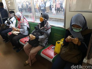 Penumpang KRL Dibatasi Maksimal 74 Orang per Gerbong