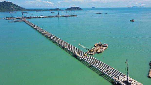 Terminal Kijing yang terletak di Kabupaten Mempawah, Kalimantan Barat, merupakan salah satu proyek strategis nasional yang sedang dilaksanakan oleh Kementerian Perhubungan cq Direktorat Jenderal Perhubungan Laut. (Dok.Kemenhub)