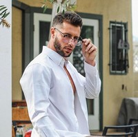 Vincent menceritakan bahwa beberapa tahun silam ia dan kekasihnya (saat itu masih jadi kekasih) membeli rumah bersama. Tapi tidak disangka, kekasihnya selingkuh dengan pria lain dan menguasai rumah tersebut.  Foto: Instagram