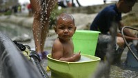 Pasokan air tersebut digunakan untuk kebutuhan sehari-hari seperti mencuci dan mandi.  