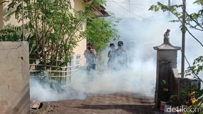 Ada Cikungunya, Dinas Kesehatan Lakukan Foging