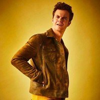 Jack Quaid merupakan aktor asal Amerika, anak dari Dennis Quaid dan Meg Ryan. Pasangan selebriti Hollywood ini cerai setelah sembilan tahun menikah. Meg Ryan diketahui kencan dengan Russell Crowe saat keduanya terlibat proyek film Proof of Life pada 2000. Akibatnya, Dennis dan Meg bercerai pada 2001. Foto: Instagram