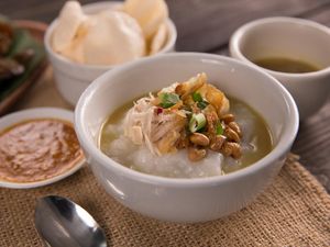 3 Tempat Sarapan Pagi Bubur Ayam di Denpasar-Kuta
