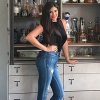 Model yang muncul di sampul Playboy Afrika Selatan pada Januari ini mengatakan bahwa ia meninggalkan kamar hotelnya setelah terisolasi selama dua bulan untuk menghadiri pemotretan.  Foto: Instagram