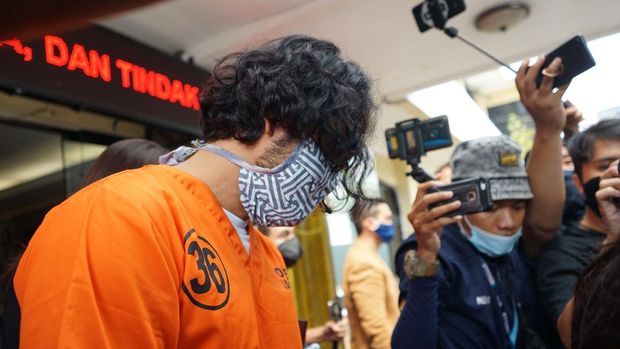 Dwi Sasono jalani rehabilitasi