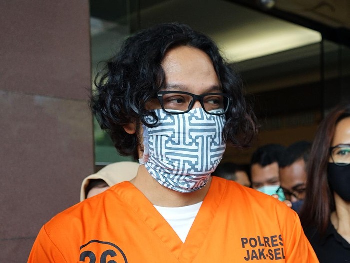 dwi sasono dwi sasono jalani rehabilitasi