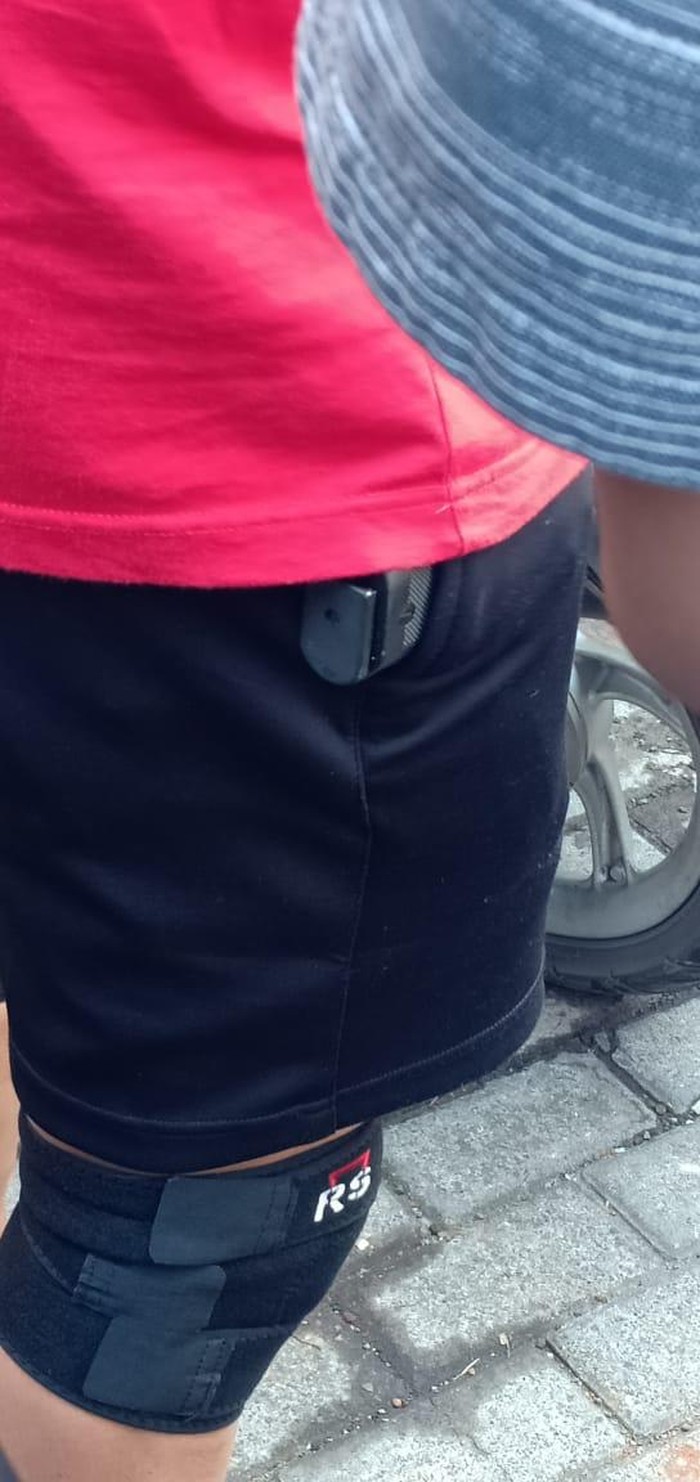Geger kepsek di Garut bawa pistol saat diskusi