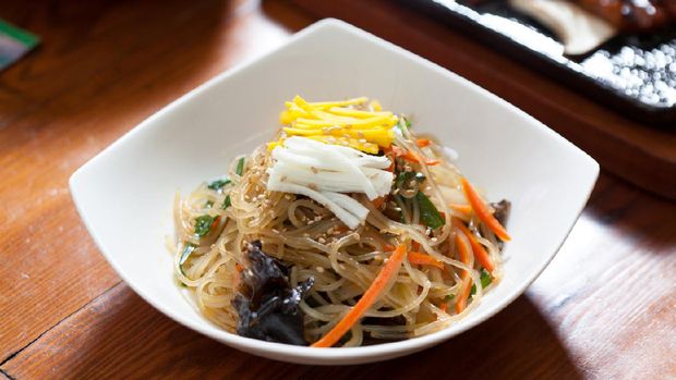 This dish usually eats every famous Korea thanksgiving holiday called Chuseok.