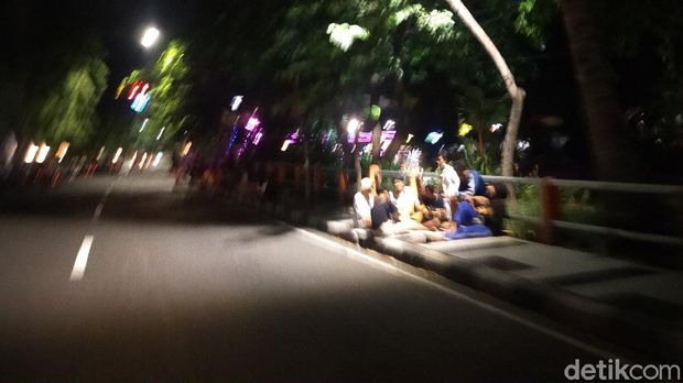 kerumunan di surabaya