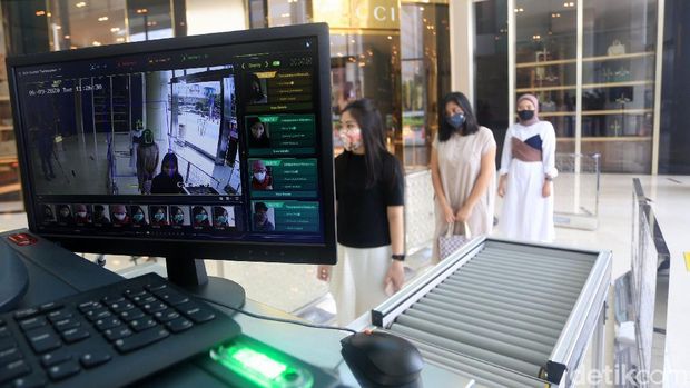 Sejumlah mal di Jakarta bersiap untuk beroperasi kembali dengan skenario new normal pada 15 Juni 2020 mendatang. Salah satunya mal Senayan City.