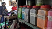 Bengkel ini banyak didatangi pecinta sepeda kelas atas.