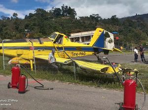 Pesawat Pengangkut BBM Tergelincir di Papua