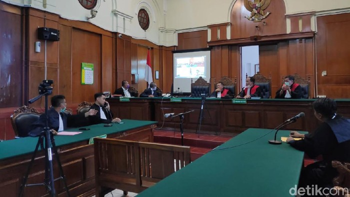 pengadilan negeri surabaya