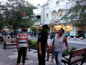 Banyak yang Bandel Kongko Tanpa Masker, Pemkot Yogya Ancam Tutup Malioboro