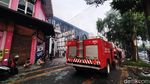 Potret Toko Candi Elektronik yang Ludes Terbakar