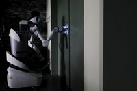 robot jepang ugo