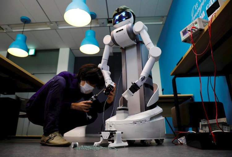 robot jepang ugo