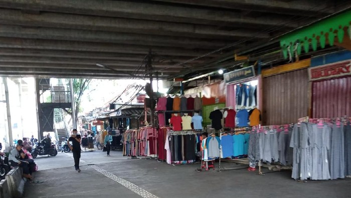 Sejumlah Pedang PKL Tanah Abang yang Gelar Lapak