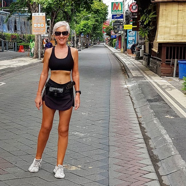 Karena tubuhnya yang masih terjaga itu, Sheila mengaku kerap digoda pria di gym maupun di Instagramnya.  Foto: dok. Instagram