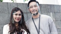 Apalagi saat keduanya menangis, Syahnaz pun memilih meminta bantuan kepada Jeje. Pool/Palevi S/detikFoto.